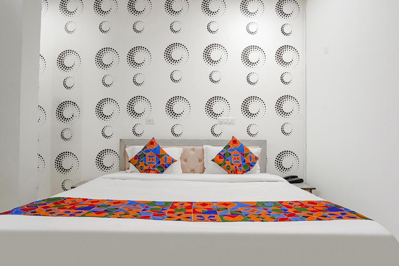 Fabhotel Siddhi Варанаси Екстериор снимка